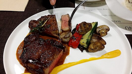 Tenderloin steak steak beef dishes
