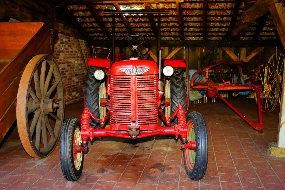 Antique oldtimer ready to start