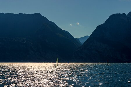 Water wave sport