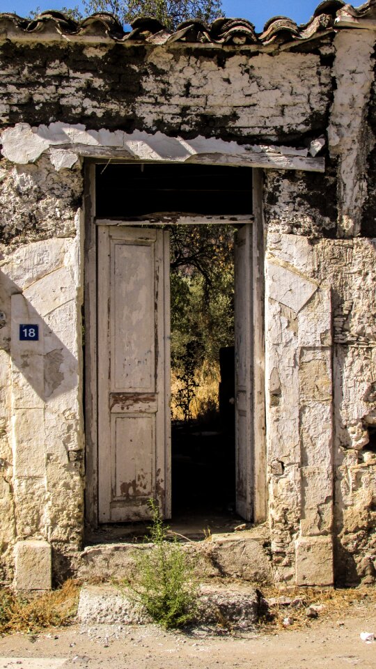 Abandoned ruins entrance