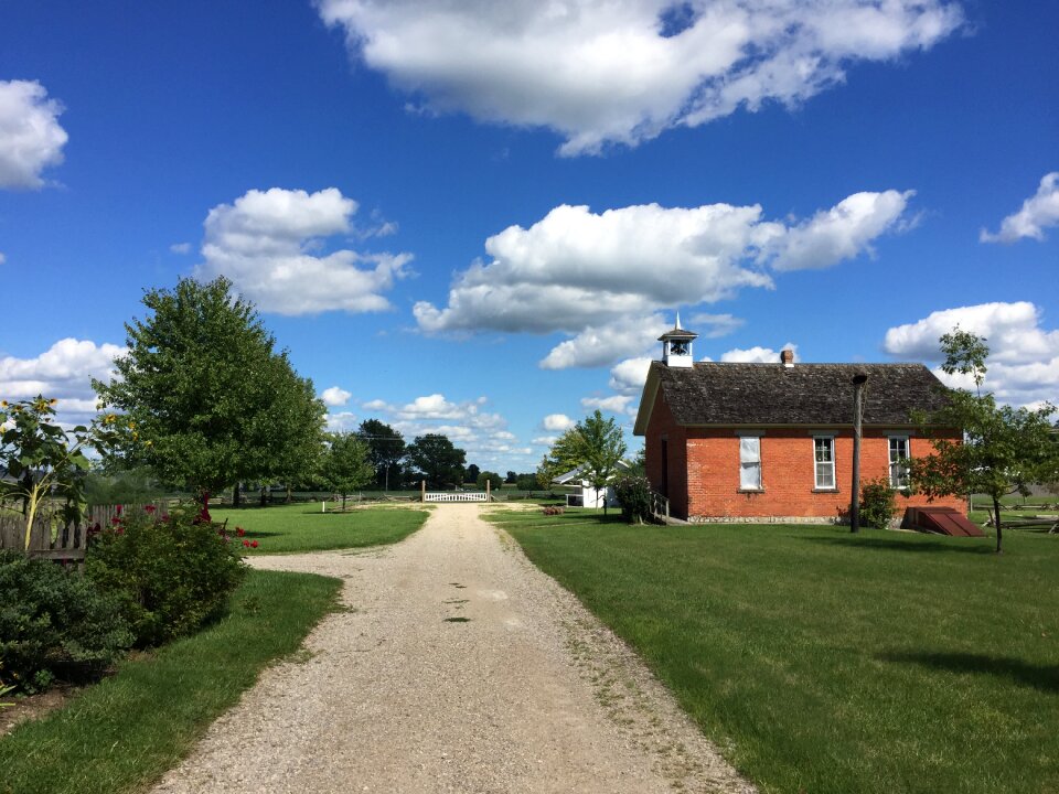 House landscape cloud