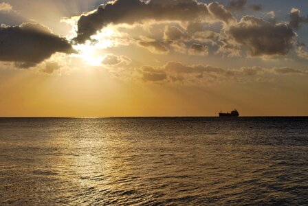 Ocean yellow horizon