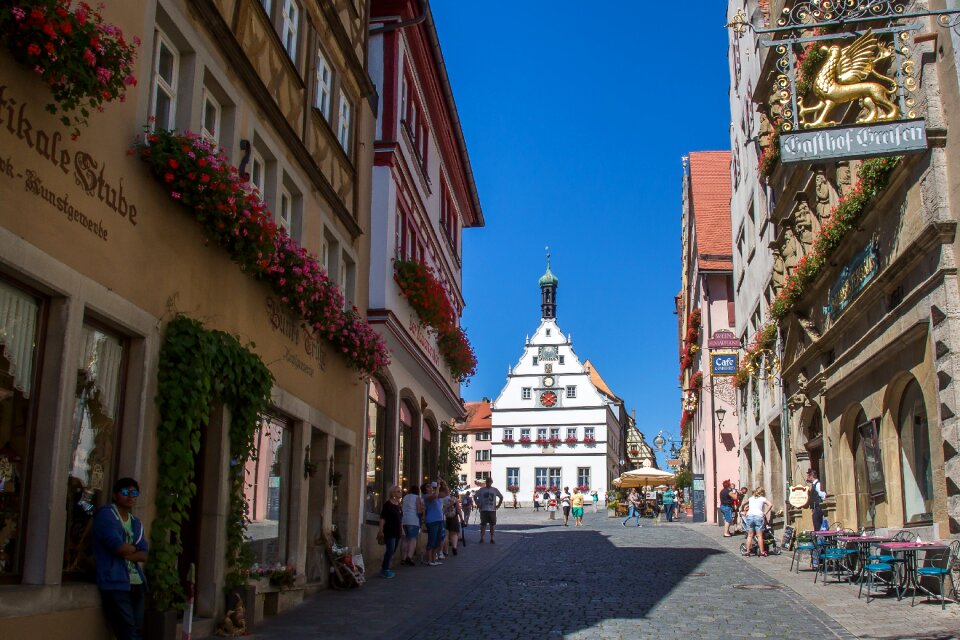 Ratstrinkstube house facade town hall square