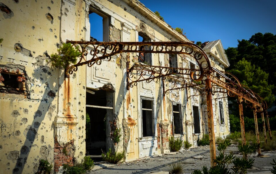 Croatia the war destroyed
