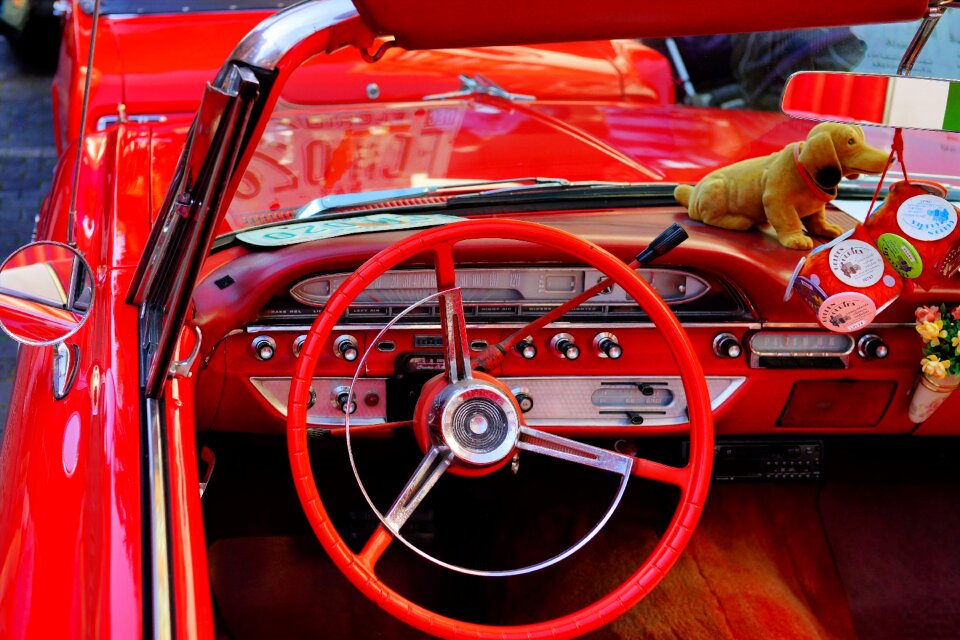 Oldtimer nostalgic steering wheel
