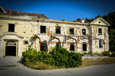 Croatia the war destroyed photo