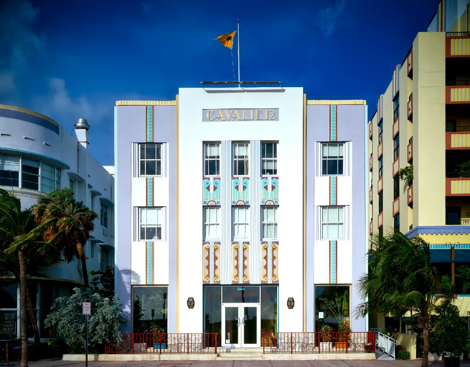 Urban cavalier hotel lodging