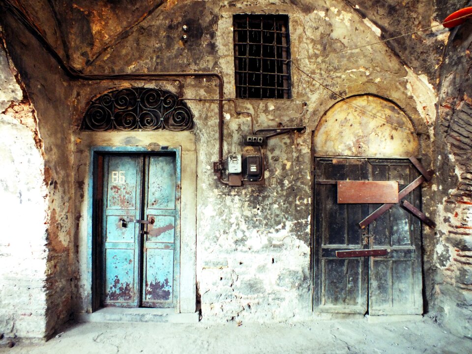 Old building date buildings