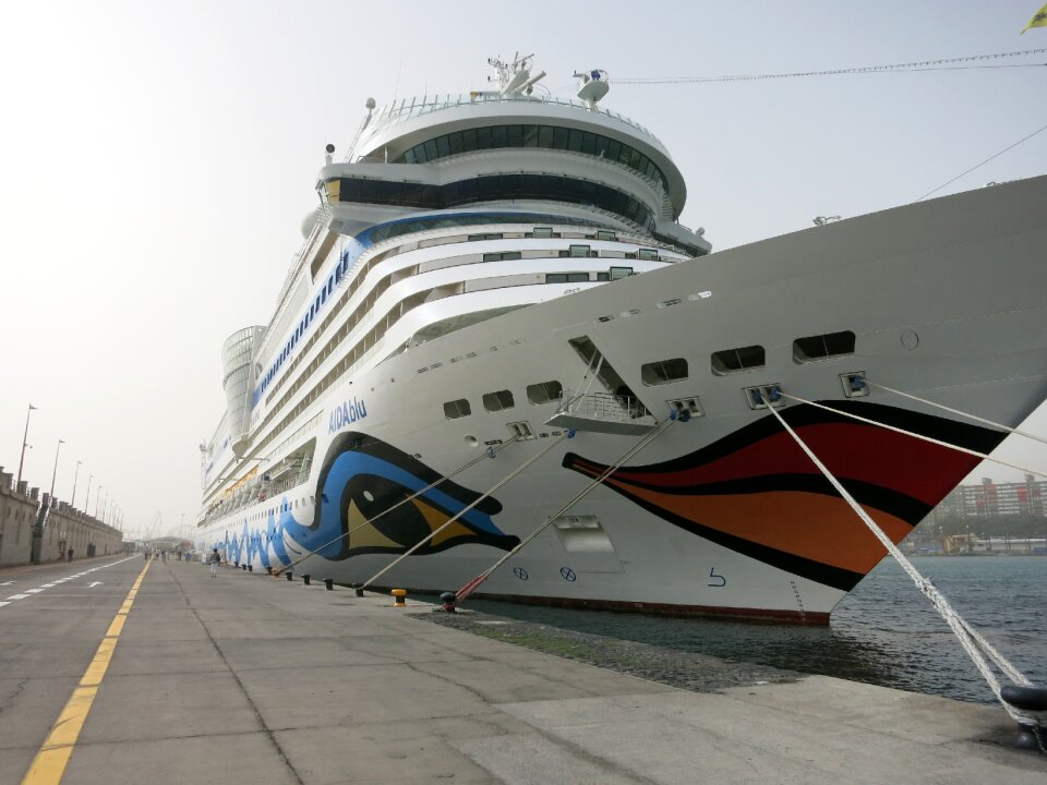 Aida ship canary islands