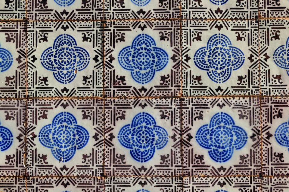 Covering ceramic decoration