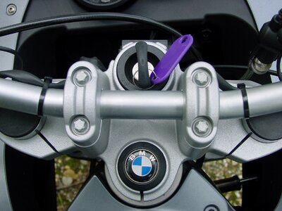 Engine vehicle key
