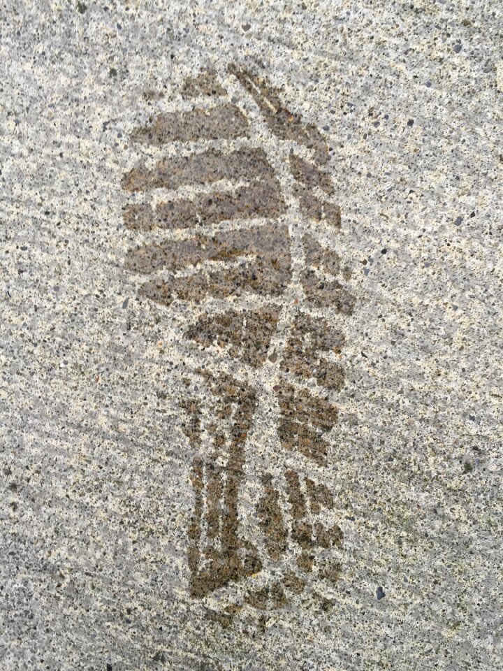 Mark water outdoor