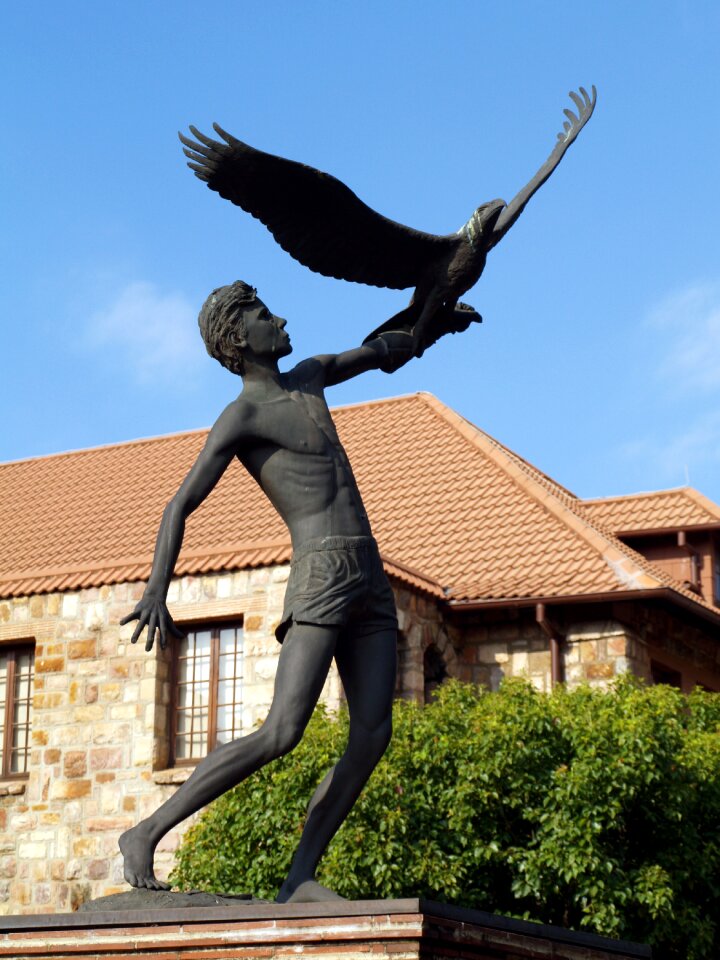 Sculpture artistic