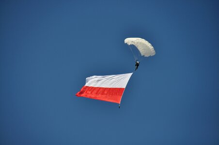 Blue parachute freedom