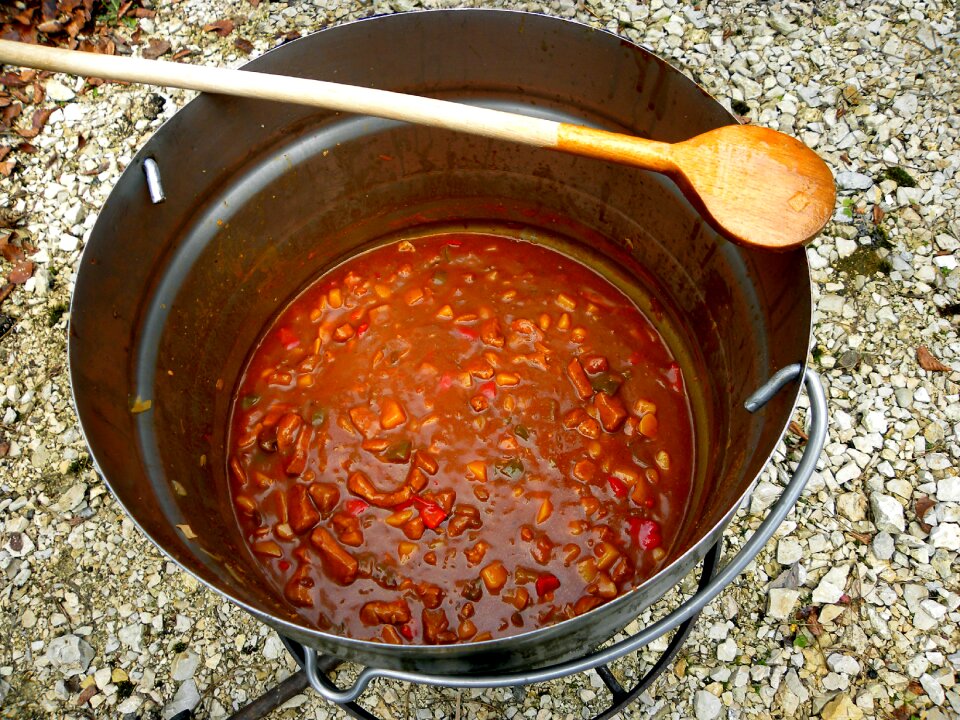 Eat goulash cook