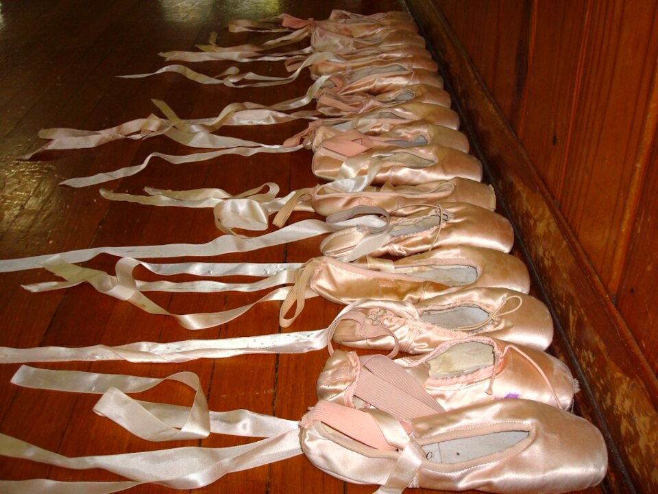 Ballet wood ballerina