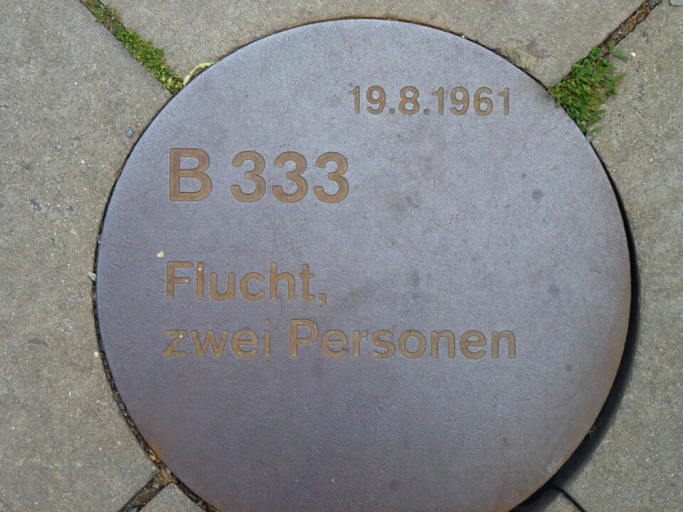Two persons ddr b 333