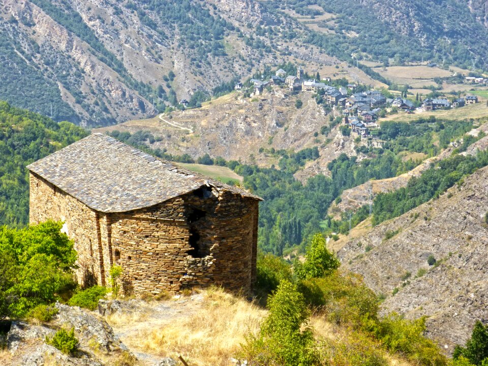Pallars sobirà burg landscape