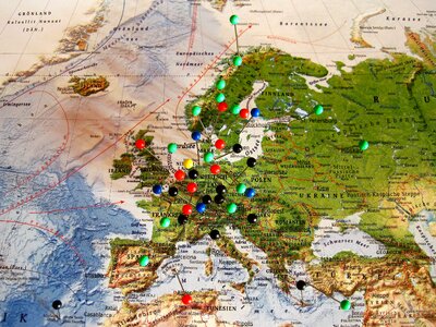 Pins country travel