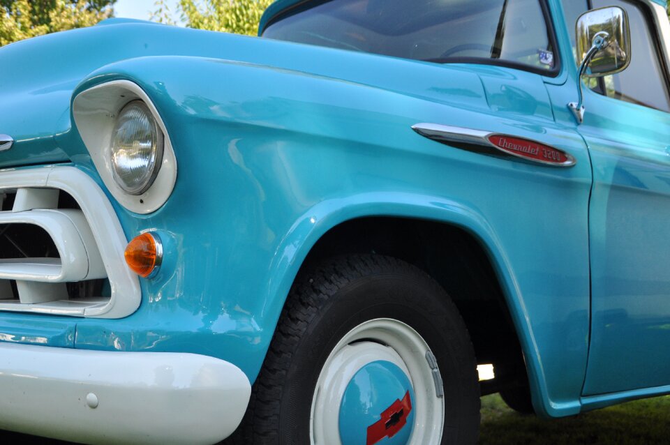 Auto vehicle american