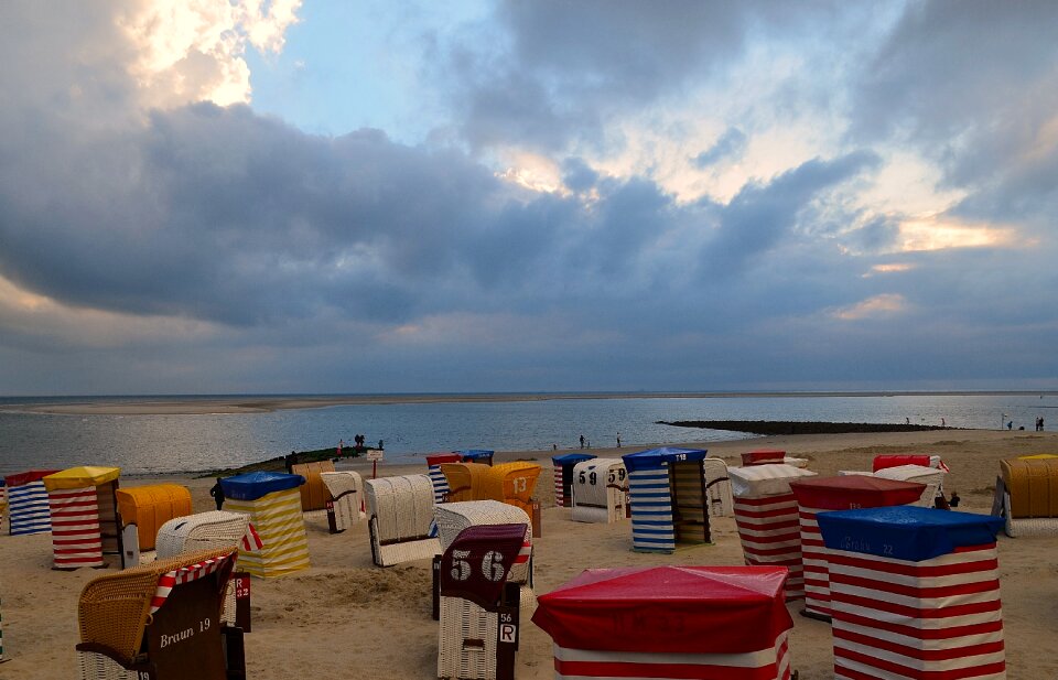 Blue hour lighting clubs