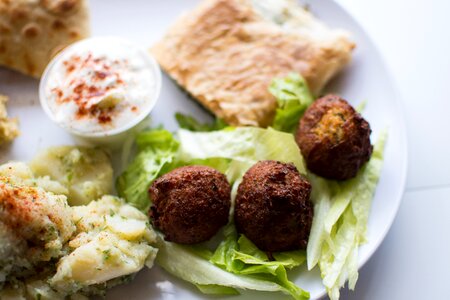 Greek food mezes
