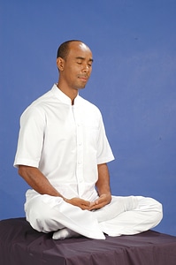 Meditate wat phra dhammakaya