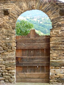 Stone wood romanesque