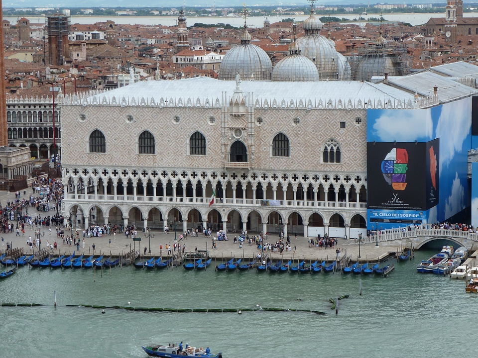 Buildings water travel photo