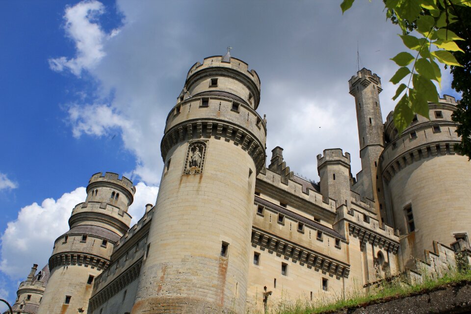 History medieval castle of pierrefonds