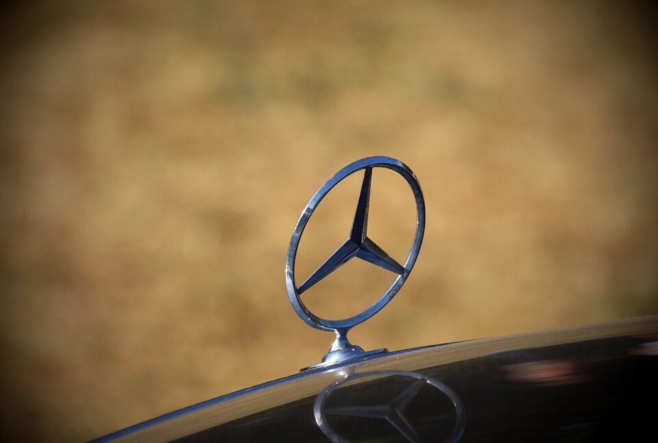 Mercedes mercedes benz shiny