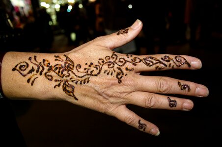 Hand tattoo henna photo
