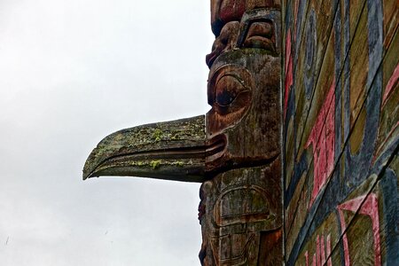 Aboriginal canadian carving