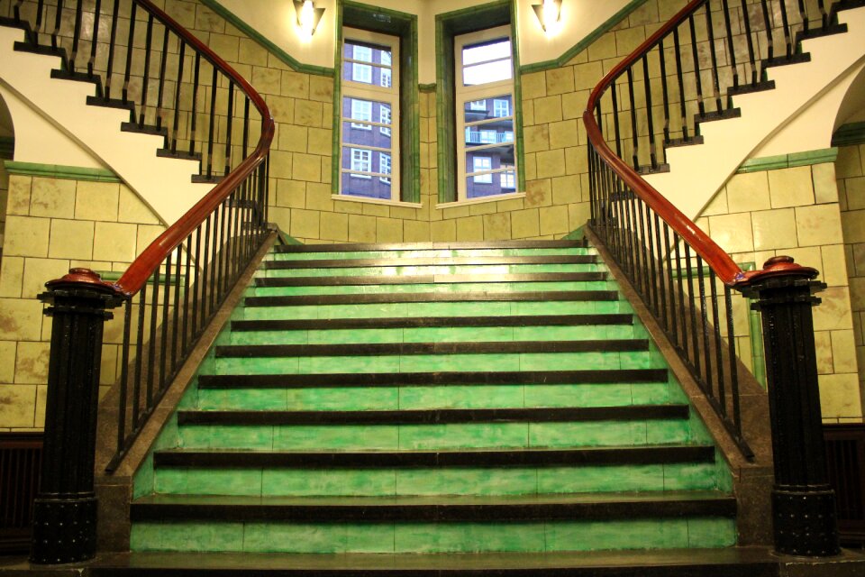Chile house high stairs