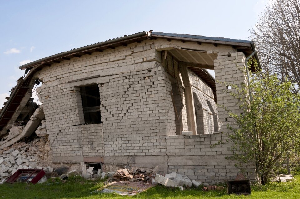 Disaster house roads