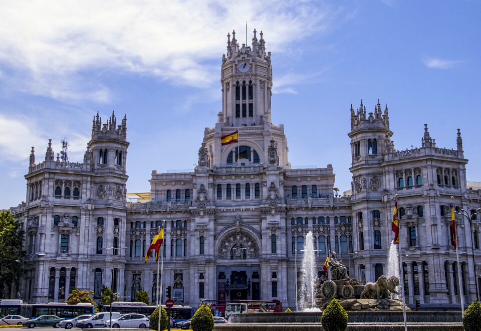 Palacio de cibeles modernist architecture photo