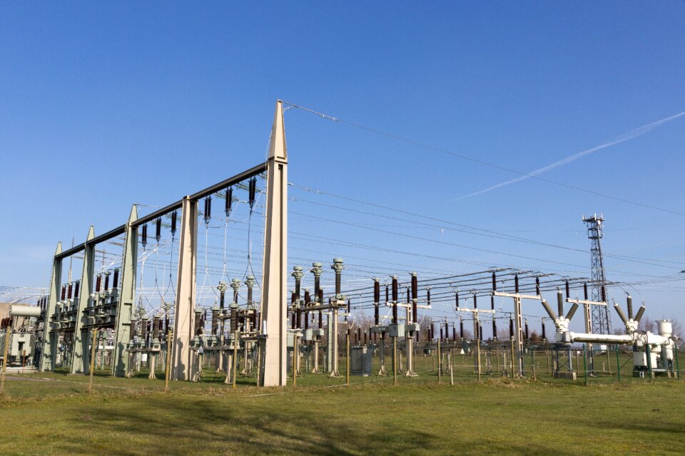 Strommast electricity cable