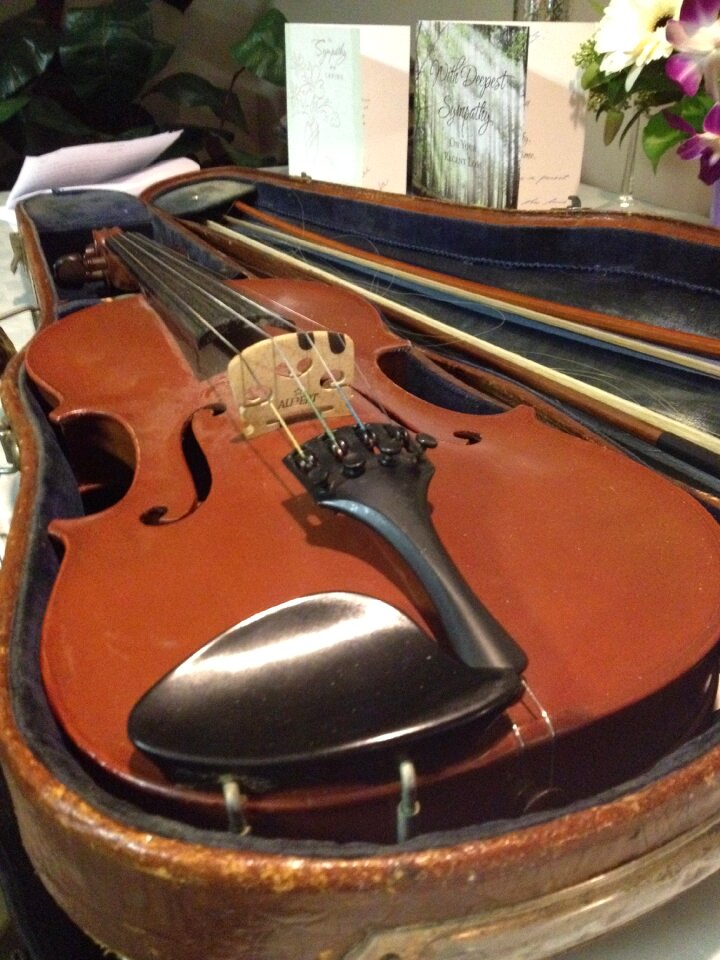 Vintage antique bow