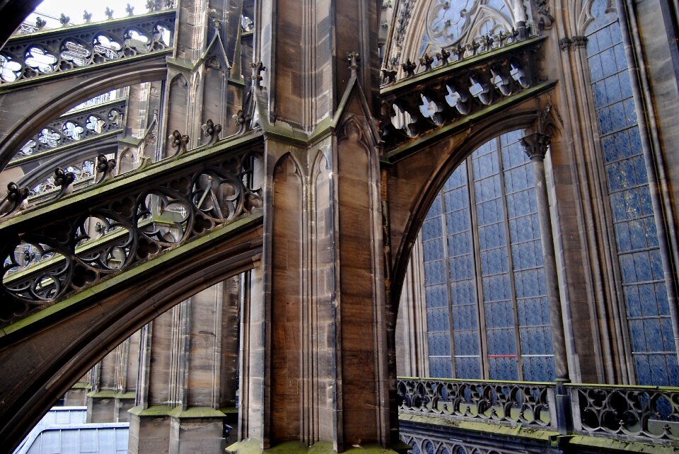 Side window pillar cologne cathedral
