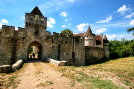 Dordogne périgord castle bridoire photo