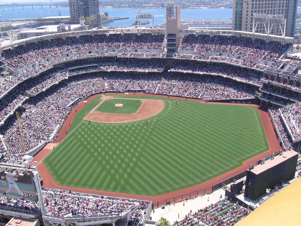 Sports water skyline