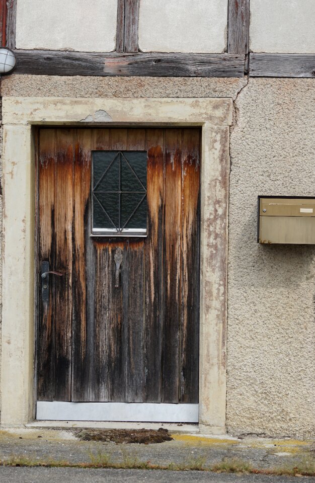 Door ailing house entrance