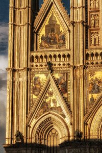Orvieto masterpiece gold