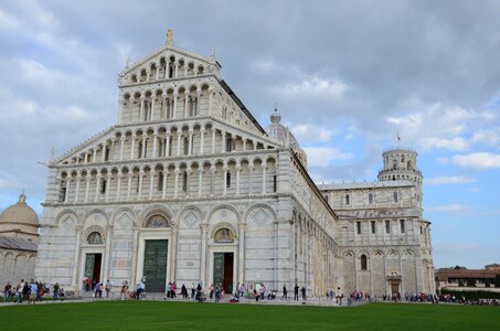 Italia tourism in step church steps