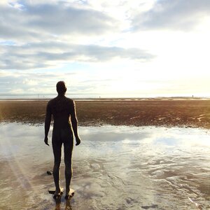 Sunset statue male