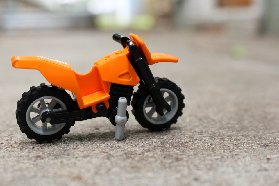 Plastic depth blur