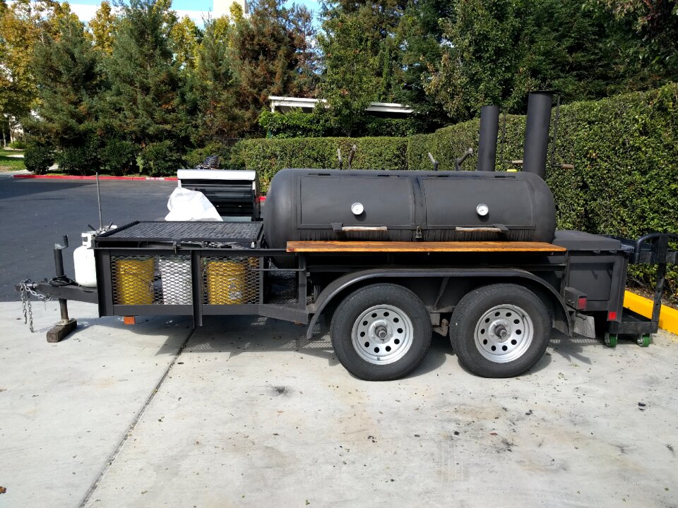 Mobile crust mozzarella