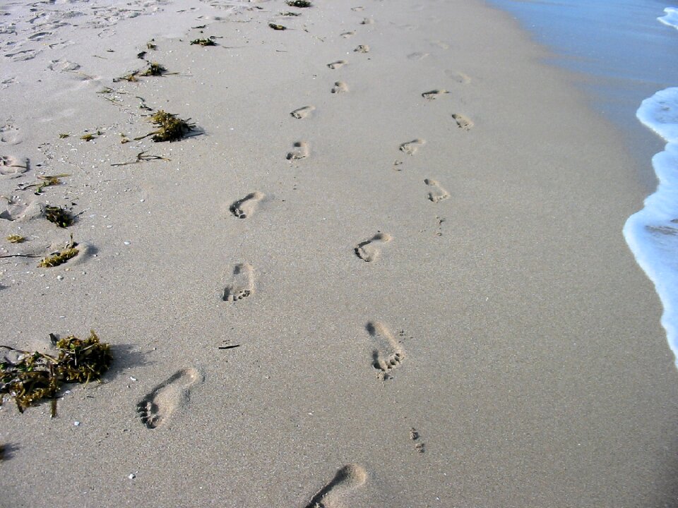 Foot prints ocean atlantic