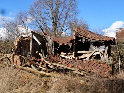 Collapsed dump crash