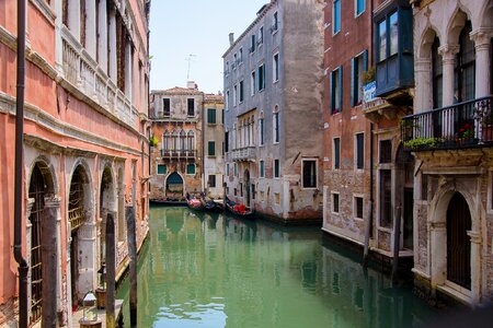 Channel river house